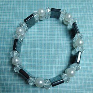 Magnetic Faux Pearl Crystal beads Bracelet Stretch